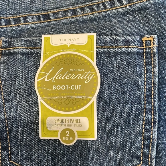 New! NWT! Old navy maternity boot cut jeans - Picture 3 of 8